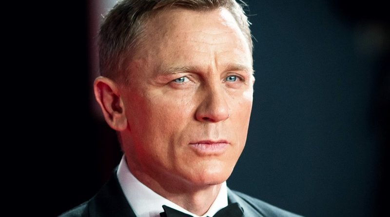 Daniel Craig